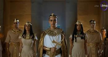 بالزي الفرعوني.. أحمد غزي وسلمى أبو ضيف يشاركان في افتتاح المتحف الكبير