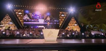 الرئيس السيسي يضع القطعة الحجرية الأخيرة ويعلن افتتاح المتحف الكبير