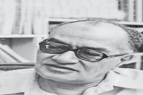 عبد الرحمن الشرقاوي.. رائد الواقعية الإنسانية ومجدّد الأدب الإسلامي