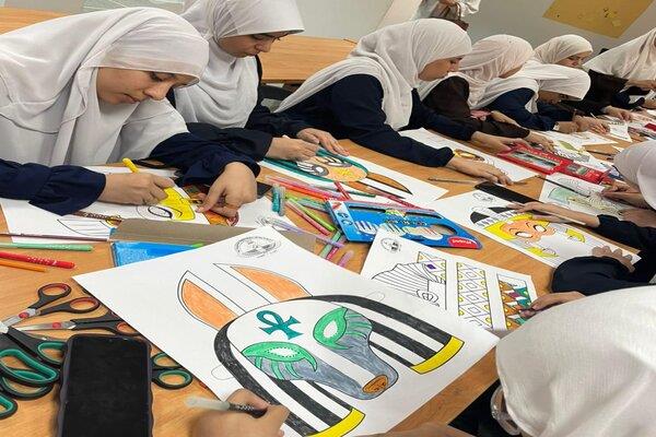 جولة لطالبات المعاهد الأزهرية بالمتحف القومي للحضارة المصرية ضمن أنشطة قصور الثقافة 