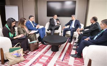  وزير السياحة والآثار يجتمع مع مفوض الاتحاد الأوروبي للنقل المستدام والسياحة