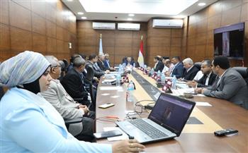 محافظ البحر الأحمر يتابع سير العملية الانتخابية من غرفة العمليات بمركز سيطرة الشبكة الوطنية 