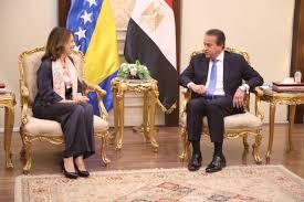وزير الصحة يبحث مع وزيرة الشؤون المدنية في البوسنة والهرسك فرص تصدير الدواء المصري