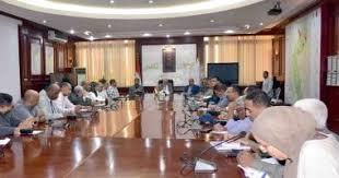 محافظ الأقصر يواصل تفقده اللجان الانتخابية لمتابعة سير انتخابات مجلس النواب