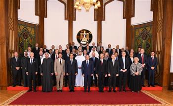 الرئيس السيسي يلتقي رؤساء وقيادات 52 من كبريات الشركات المصرية والعالمية في مجال صناعة التعهيد 