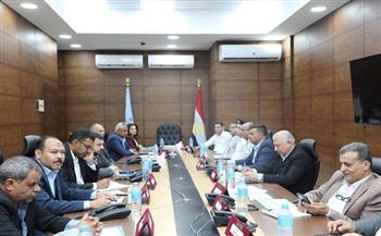 متابعة سير اليوم الثاني من الانتخابات البرلمانية بغرفة عمليات محافظة البحر الأحمر