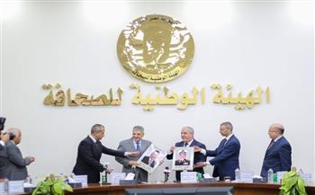 الفريق أسامة ربيع في ندوة موسعة بـ"الوطنية للصحافة": لا بديل لقناة السويس