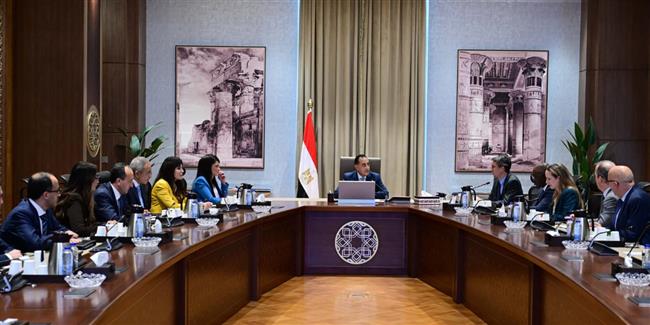 رئيس الوزراء يستقبل وفد البنك الدولي لمناقشة فرص التعاون في مجالات البنية التحتية والطاقة والمياه