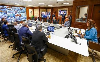 وزيرة التنمية المحلية تتابع عبر الفيديو كونفرانس مع المحافظين سير العملية الانتخابية بمحافظات المرحلة الأولى