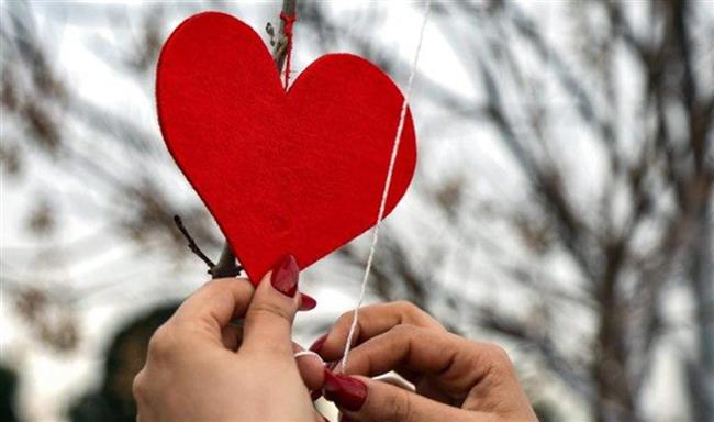 أشياء تفعلها المرأة لحماية قلبها من الألم.. منها الاعتذار دون سبب