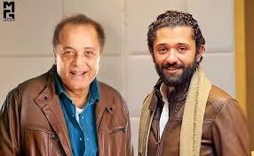 "عايشين بسيرتك العظيمة".. كريم محمود عبد العزيز يحيي ذكرى وفاة والده