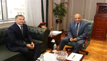 وزير الكهرباء يستقبل سفير أوزبكستان لبحث تعزيز التعاون في مشروعات الطاقة المتجددة