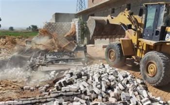 محافظ أسيوط: استرداد أكثر من 2266 مترا مربعا و397 فدانا ضمن المرحلة الثالثة من الموجة الـ27 لإزالة التعديات