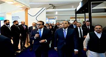 مدبولي يتفقد معرض سمارت ديجيتال هيلث جيت المقام على هامش المؤتمر العالمي للسكان والصحة والتنمية البشرية