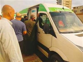 تقديم خدمات طبية مجانية لـ2076 مواطنًا في قافلة علاجية بالشرقية