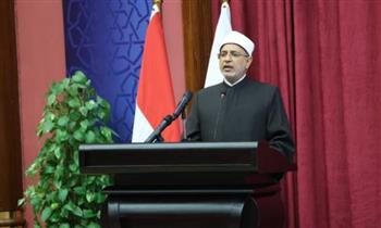 رئيس جامعة الأزهر للطلاب الوافدين: طلب العلم مسيرة مستمرة من المهد إلى اللحد