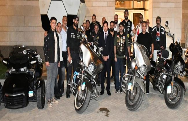 وزير الرياضة يلتقي شباب الدراجات النارية والسيارات تمهيدًا لـ جولة بسيناء   