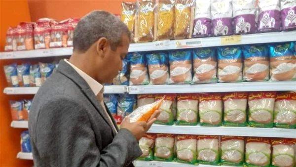 محافظ الدقهلية: ضبط 291 مخالفة متنوعة بالأسواق والمخابز في حملات تموينية