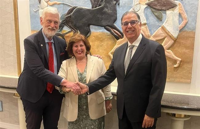 نائب وزير الخارجية والهجرة يقوم بزيارة عمل إلى قبرص