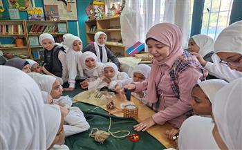 ثقافة الفيوم تنفذ ورشة فنية لإعادة تدوير المخلفات بمدرسة النهضة الإعدادية للبنات