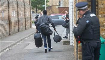 صدمة في بريطانيا.. الإفراج عن 91 سجينًا بالخطأ!