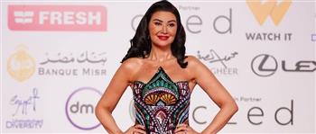 أروى جودة بفستان مبتكر في مهرجان القاهرة السينمائي 