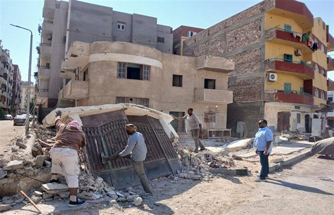 استمرار حملات إزالة التعديات على أملاك الدولة بحي شمال الغردقة