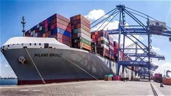 تداول 1100 طن بضائع و208 شاحنات بميناء نويبع البحري 