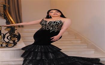 عبير صبري تجذب الأنظار في افتتاح الدورة الـ46 لمهرجان القاهرة السينمائي 