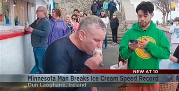أمريكي يحطم الرقم القياسي بأسرع وقت لتناول مخروط مثلجات