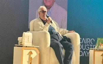 "محمد عبد العزيز: رحلتي مع عادل إمام بدأت من "الليلة السعيدة