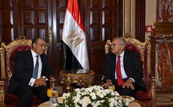 رئيس مجلس الشيوخ يستقبل وزير الخارجية ويؤكد أهمية التنسيق لدعم السياسة الخارجية المصرية