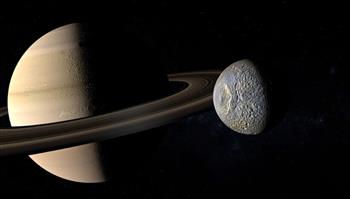 أدلة غير مسبوقة تعزّز احتمالات الحياة على قمر كوكب زحل