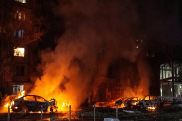 إصابة 10 أشخاص جراء هجوم روسي استهدف العاصمة الأوكرانية كييف