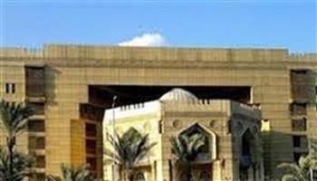 الأزهر للفتوى: من آداب دخول المسجد لأداء صلاة الجمعة ألا يتخطى المسلمُ رقابَ الناس