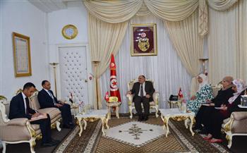سفير مصر لدى تونس يبحث تعزيز التعاون الثنائي مع وزير الشؤون الدينية التونسي