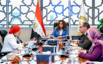 الدكتورة منال عوض تلتقى مدير مركز التميز للتغيرات المناخية والتنمية المستدامة