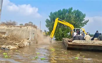 استمرار حملات إزالة التعديات على نهر النيل بفرع رشيد