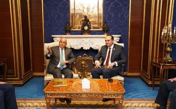 مصر والعراق يبحثان التعاون في التغطية الصحية والاستثمار في الرعاية