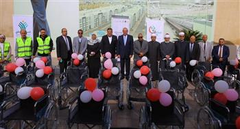 «صناع الخير» و«دنيا جديدة» توزعان أجهزة تعويضية وكراسي متحركة وأطراف صناعية خلال احتفالية بالغربية