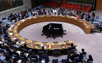 مجلس الأمن يتبنى قرارًا لتجديد العقوبات المفروضة على الحوثيين لمدة عام