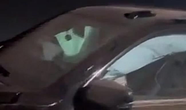 انفجار الوسائد الهوائية.. القصة الكاملة لحادث الفنان أحمد سعد بطريق السخنة