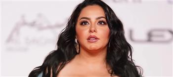 إطلالة جذابة لـ إلهام عبد البديع في افتتاح  القاهرة السينمائي الدولي