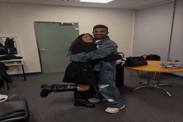 جودي أحمد سعد تطلب الدعاء لوالدها بعد تعرضه لحادث على طريق العين السخنة  