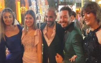 أحمد زاهر يطمئن على أحمد سعد بعد تعرضه لحادث على طريق العين السخنة  