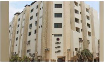 نائب عميد معهد القلب: آلام الصدر وضيق النفس والتعرق إشارات لا يجب تجاهلها