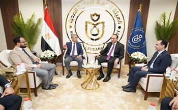 رئيس هيئة الرعاية الصحية يبحث مع المدير الإقليمي لشركة ميدترونيك تطوير خدمات القساطر القلبية المتقدمة