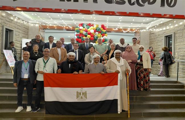 "اناكوندا"  تبهر الجمهور الكينى بعرض "رجعة بلا روح" 