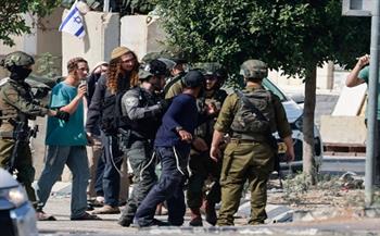 تصعيد واضح.. مستوطنون يقتحمون بلدات في الضفة الغربية ويحطمون مركبات الفلسطينيين