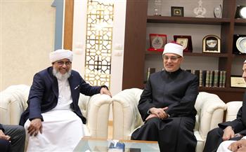 مفتي الجمهورية يلتقي الأمين العام لرابطة الجامعات الإسلامية ووفدًا من جامعة سراج الهدى بالهند